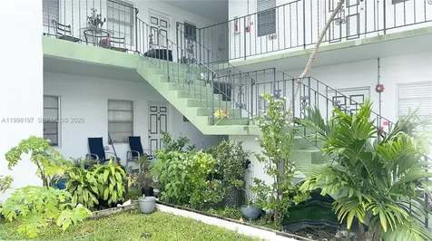 2225 Polk Street Hollywood FL 33020