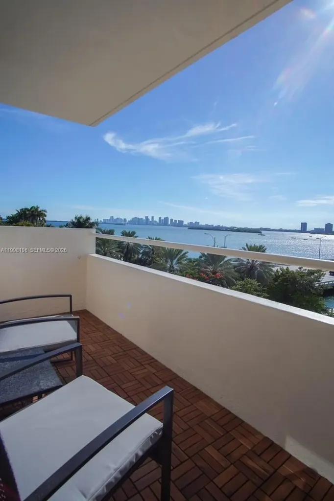 7904 West Drive North Bay Village FL 33141