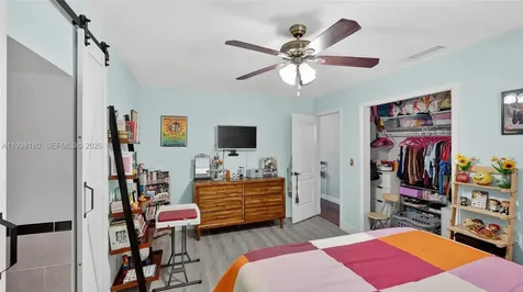 10420 NW 35th Place Miami FL 33147