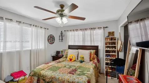 10420 NW 35th Place Miami FL 33147