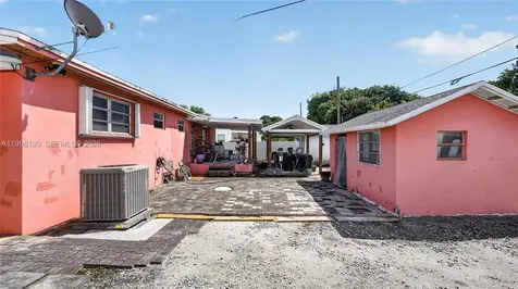 10420 NW 35th Place Miami FL 33147