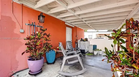 10420 NW 35th Place Miami FL 33147