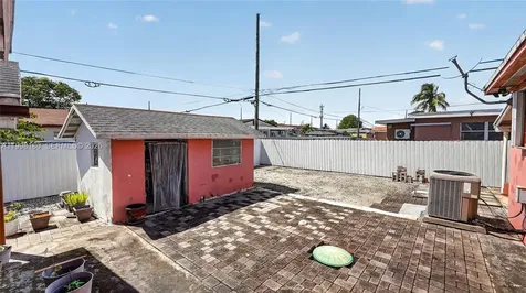 10420 NW 35th Place Miami FL 33147