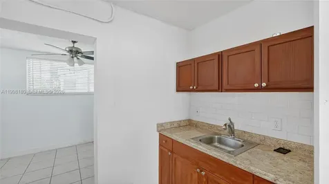 10420 NW 35th Place Miami FL 33147