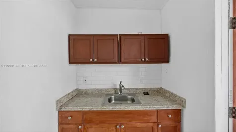 10420 NW 35th Place Miami FL 33147