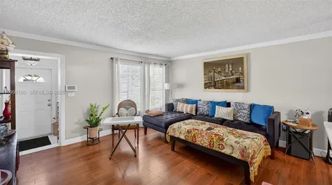 10420 NW 35th Place Miami FL 33147