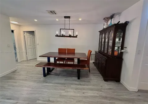 8404 SW 26th Street Davie FL 33324