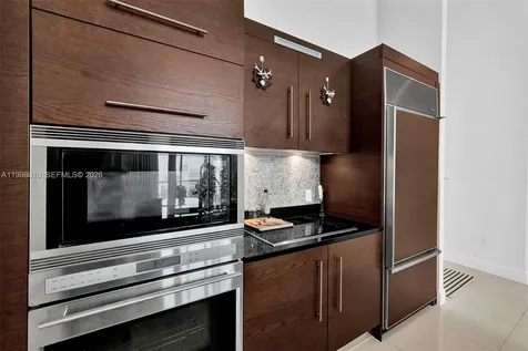 465 Brickell Avenue Miami FL 33131