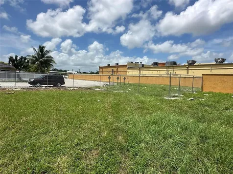 11888 SW 220th Street Miami FL 33170