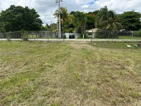 11888 SW 220th Street Miami FL 33170
