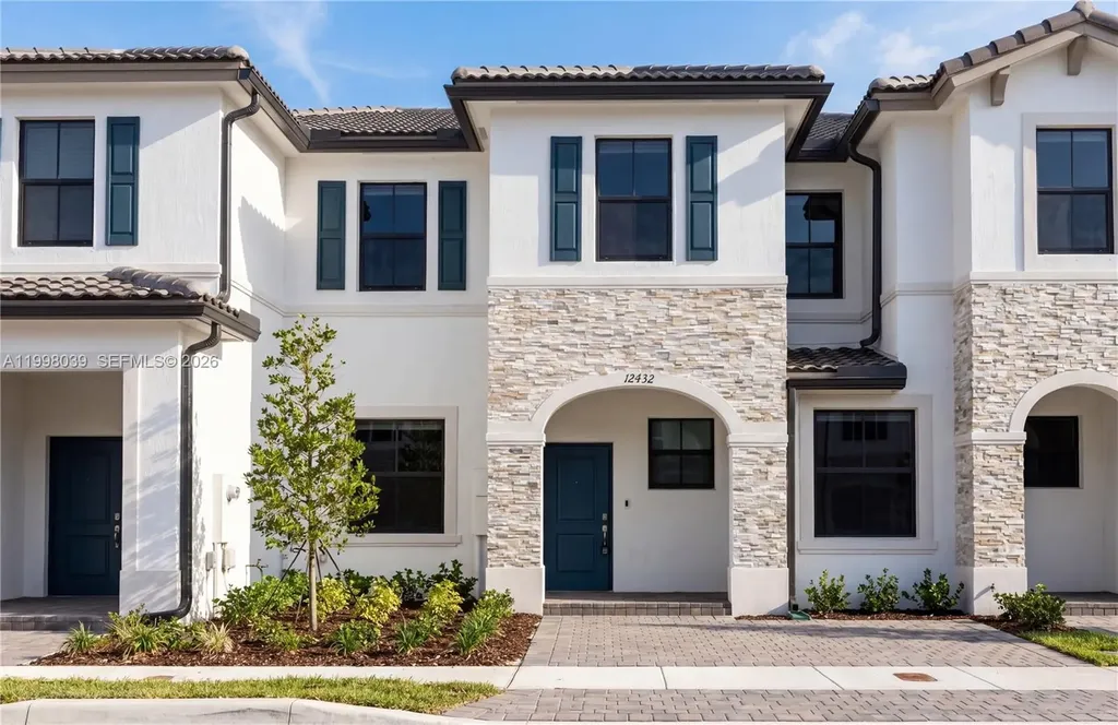 12432 NW 23rd Court Miami FL 33167