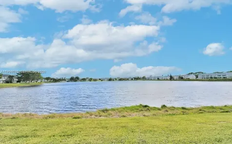 3453 NW 44th Street Oakland Park FL 33309
