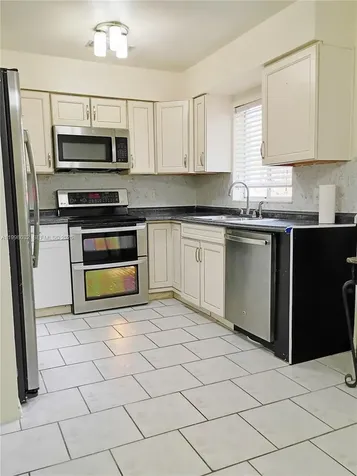 4842 Beacon Street Orlando FL 32808
