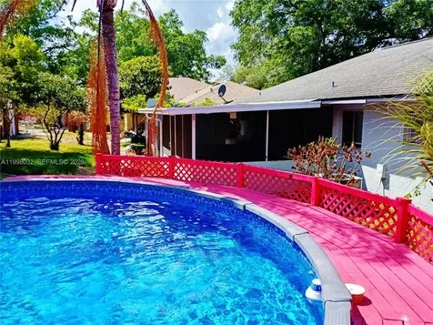 4842 Beacon Street Orlando FL 32808