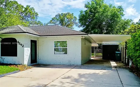 4842 Beacon Street Orlando FL 32808