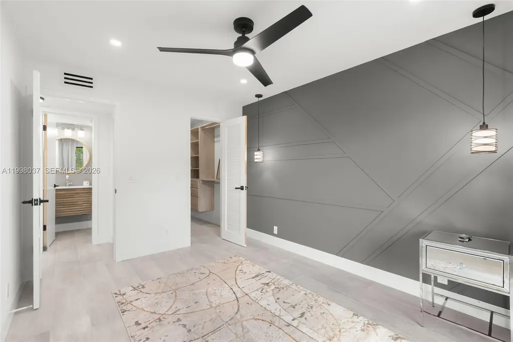 319 Preston H Boca Raton FL 33434