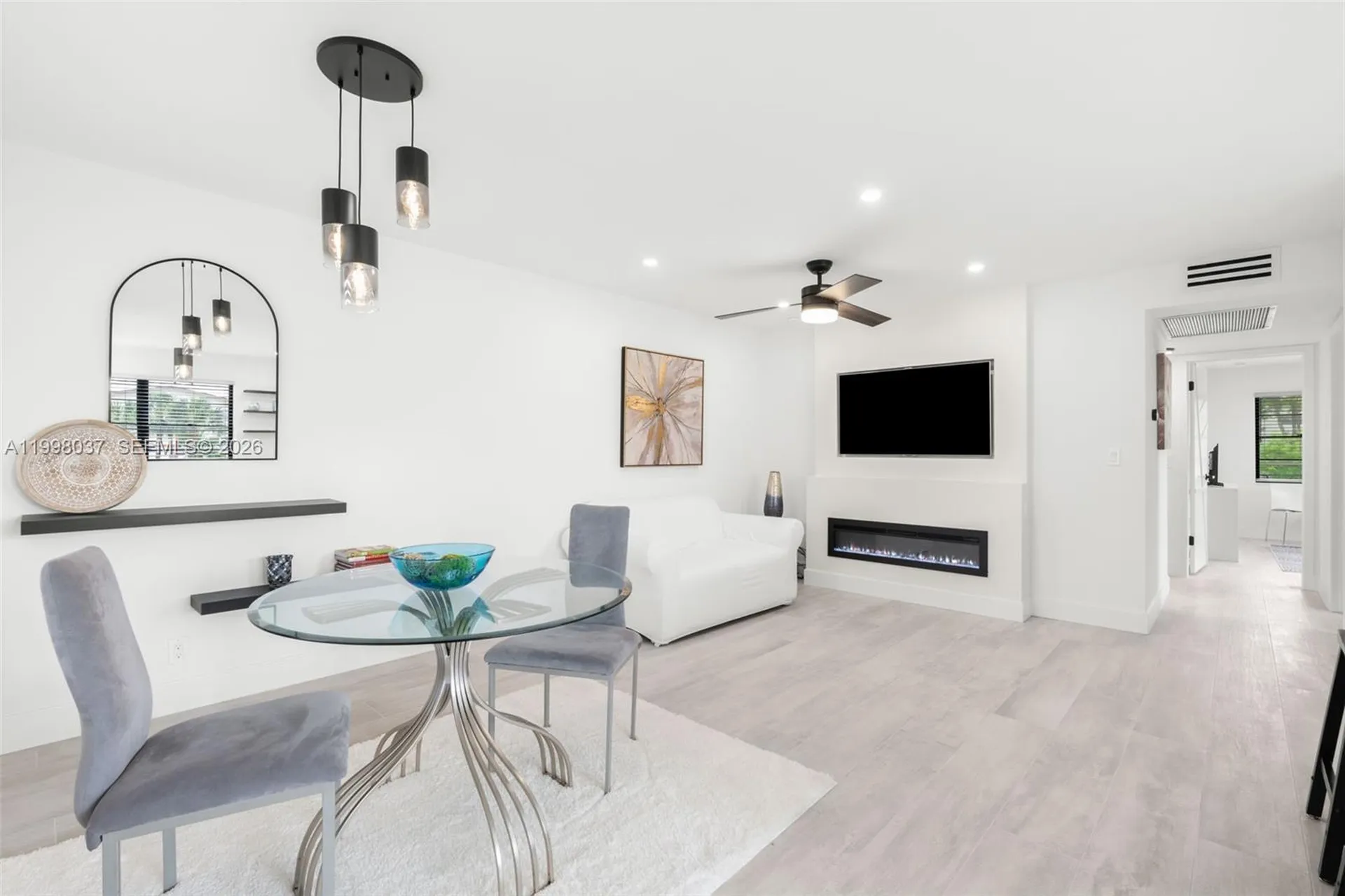 319 Preston H Boca Raton FL 33434