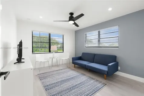 319 Preston H Boca Raton FL 33434