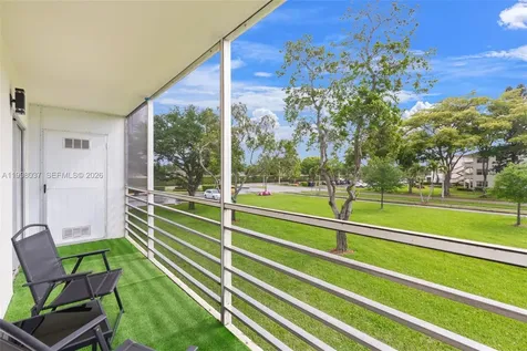 319 Preston H Boca Raton FL 33434