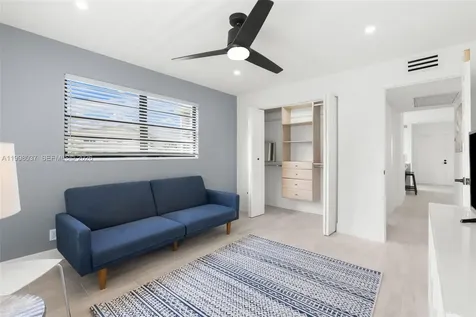 319 Preston H Boca Raton FL 33434