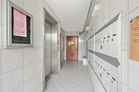 319 Preston H Boca Raton FL 33434