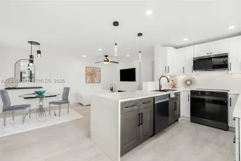 319 Preston H Boca Raton FL 33434