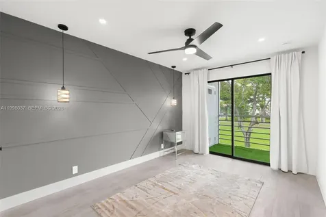 319 Preston H Boca Raton FL 33434
