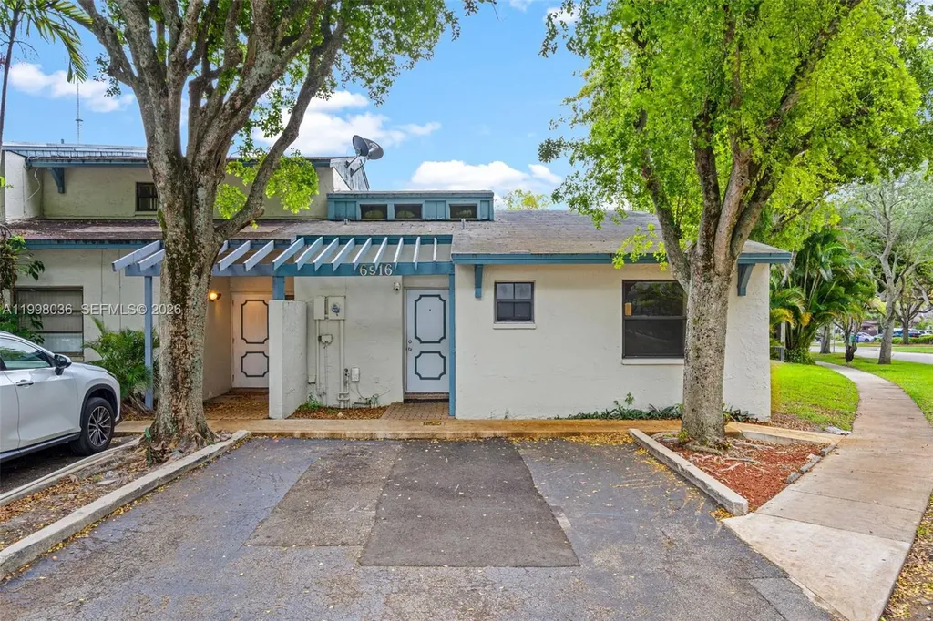 6916 SW 37th Street Miramar FL 33023