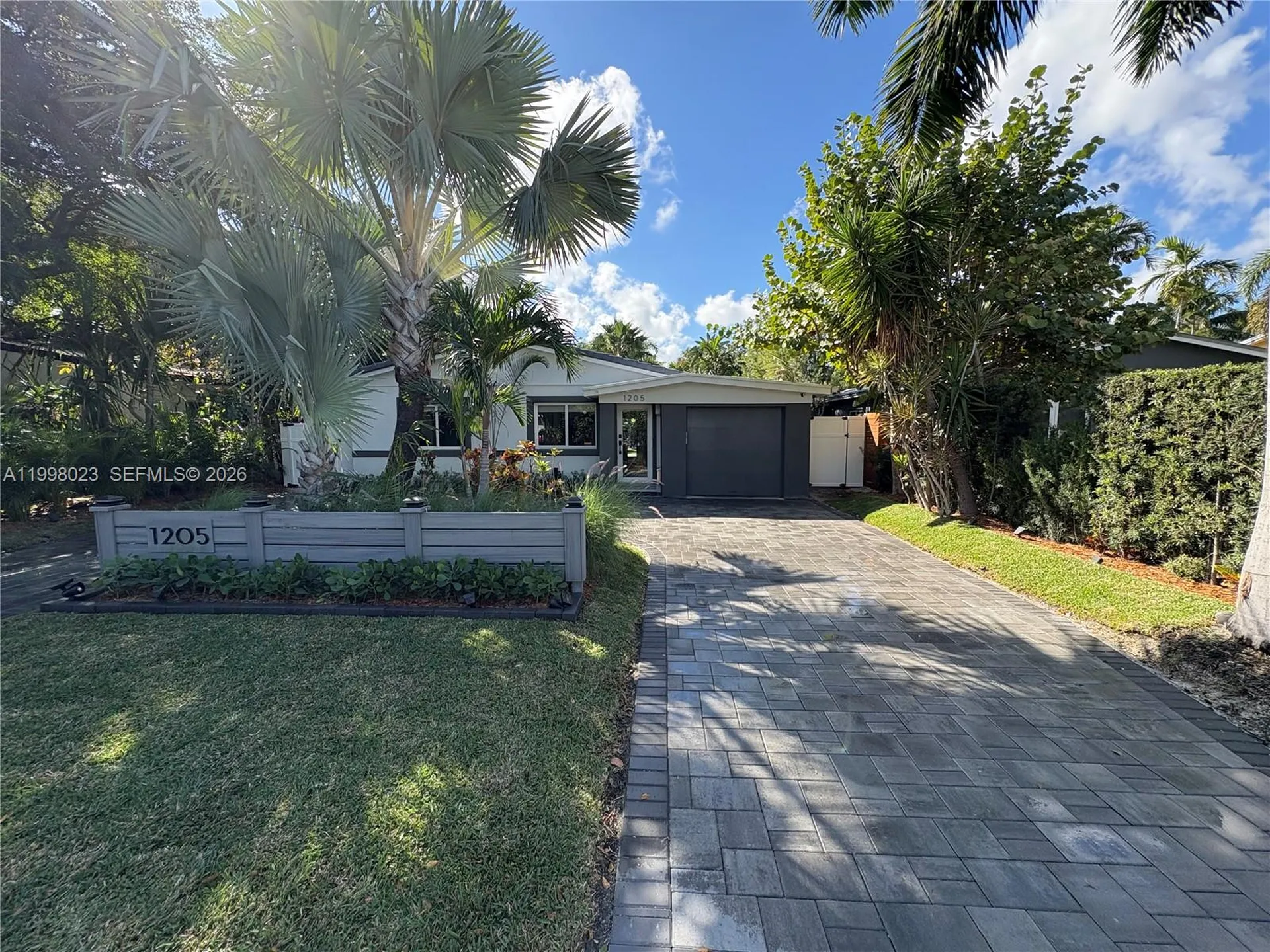 1205 NE 17th Terrace Fort Lauderdale FL 33304