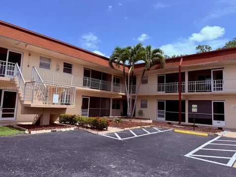2041 NW 81st Avenue Pembroke Pines FL 33024
