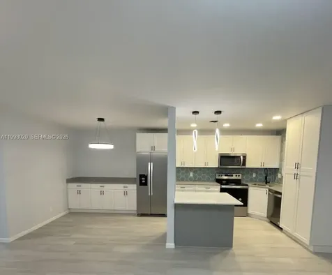 2041 NW 81st Avenue Pembroke Pines FL 33024