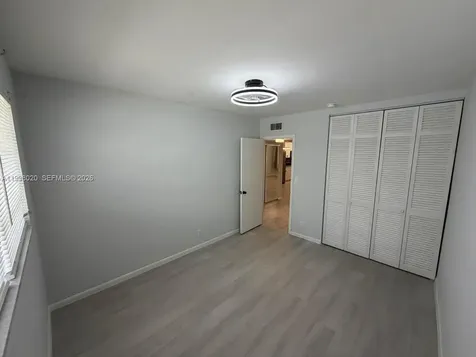 2041 NW 81st Avenue Pembroke Pines FL 33024