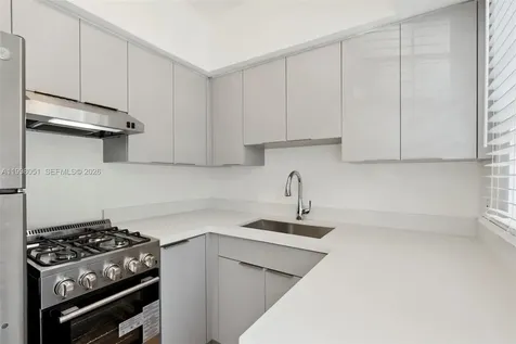 221 Antiquera Avenue Coral Gables FL 33134