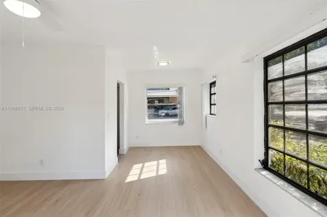 221 Antiquera Avenue Coral Gables FL 33134