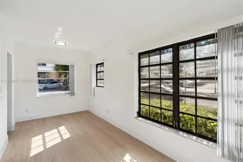 221 Antiquera Avenue Coral Gables FL 33134