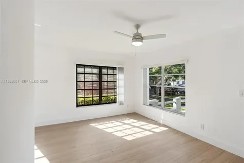 221 Antiquera Avenue Coral Gables FL 33134
