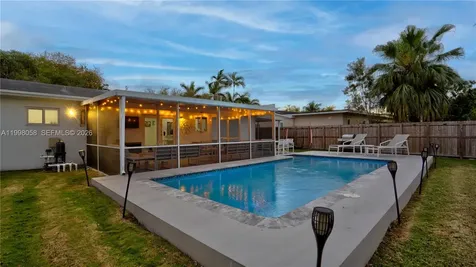 9311 Sterling Drive Cutler Bay FL 33157
