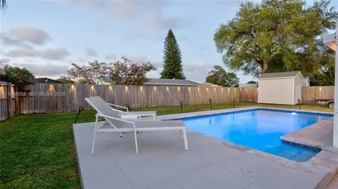 9311 Sterling Drive Cutler Bay FL 33157