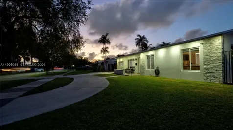 9311 Sterling Drive Cutler Bay FL 33157