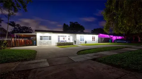 9311 Sterling Drive Cutler Bay FL 33157