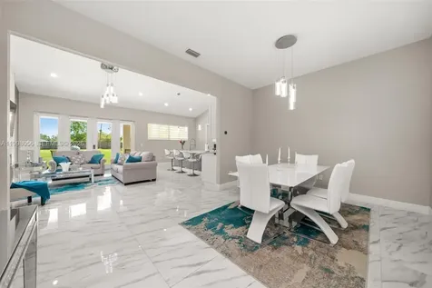 2009 Flower Sebring FL 33875
