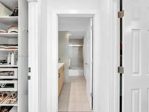 500 Bayview Drive Sunny Isles Beach FL 33160
