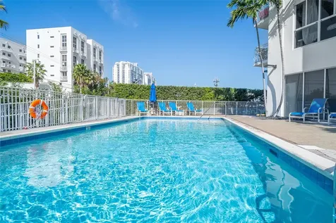 1688 West Avenue Miami Beach FL 33139