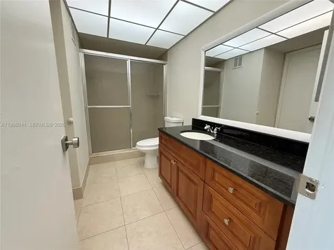120 Lakeview Drive Weston FL 33326