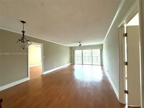 120 Lakeview Drive Weston FL 33326