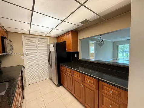 120 Lakeview Drive Weston FL 33326
