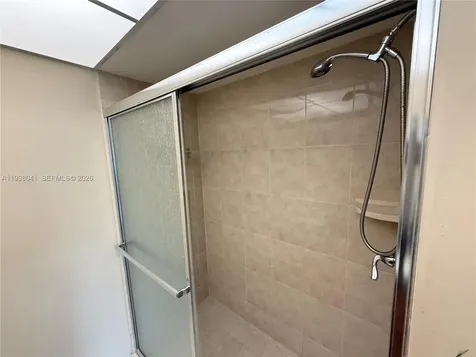 120 Lakeview Drive Weston FL 33326