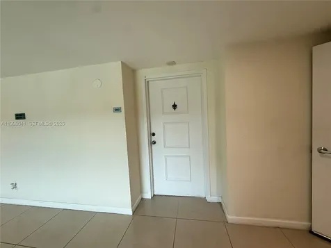 120 Lakeview Drive Weston FL 33326