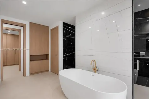 3983 Kumquat Avenue Miami FL 33133