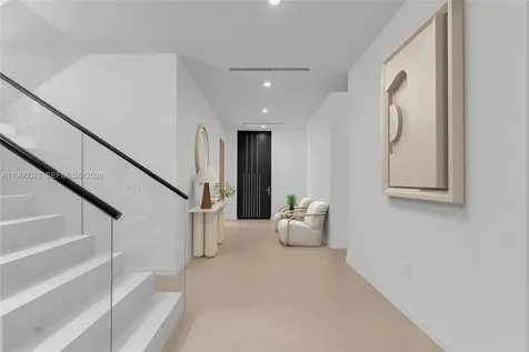 3983 Kumquat Avenue Miami FL 33133